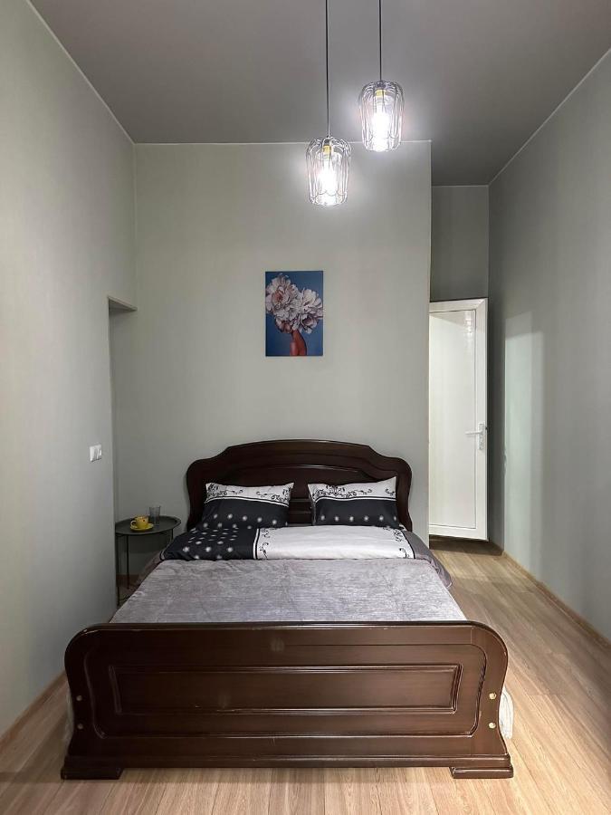 Bina Orbeliantan Apartment Tbilisi Ngoại thất bức ảnh
